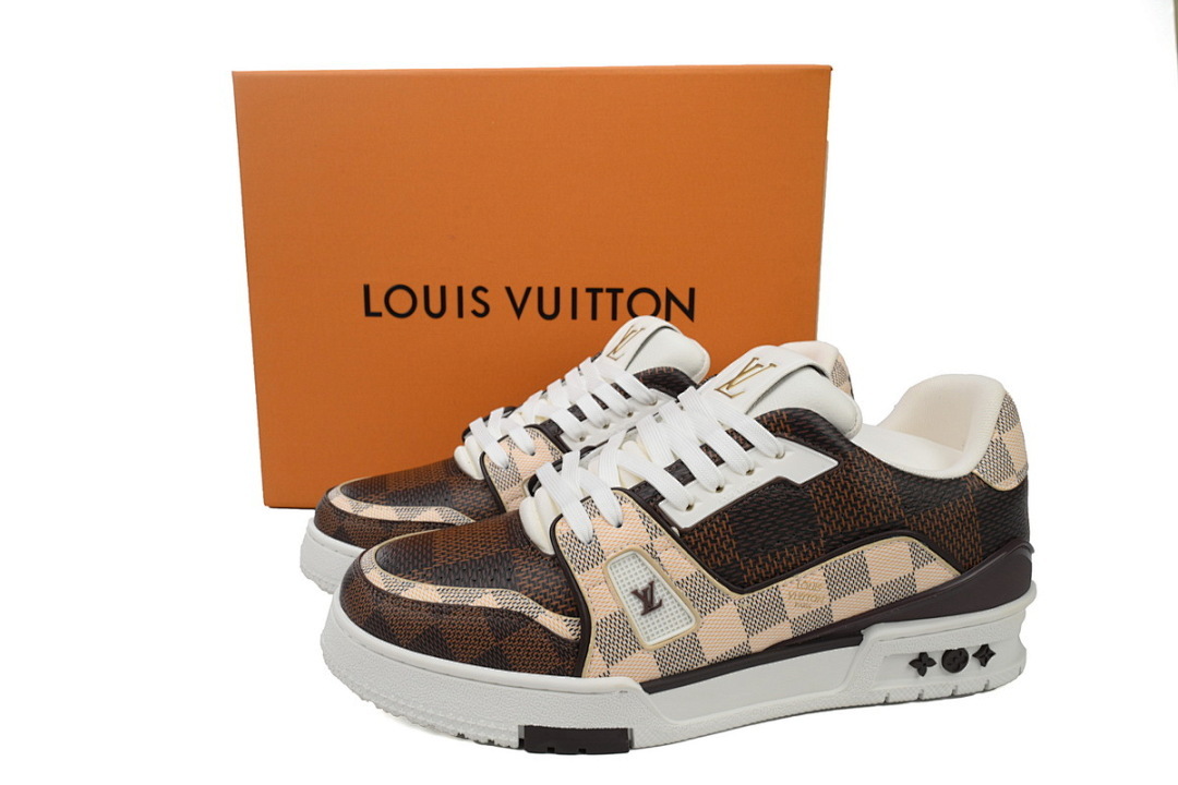 FC God Batch LOUIS VUITTON Trainer  Damier