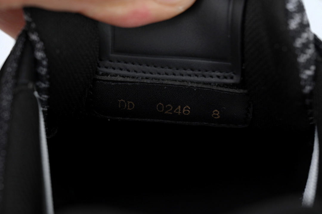 FC God Batch LOUIS VUITTON Trainer Black