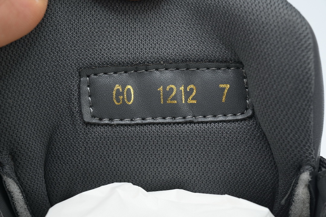 FC God Batch LOUIS VUITTON Trainer Black Mini Bread 