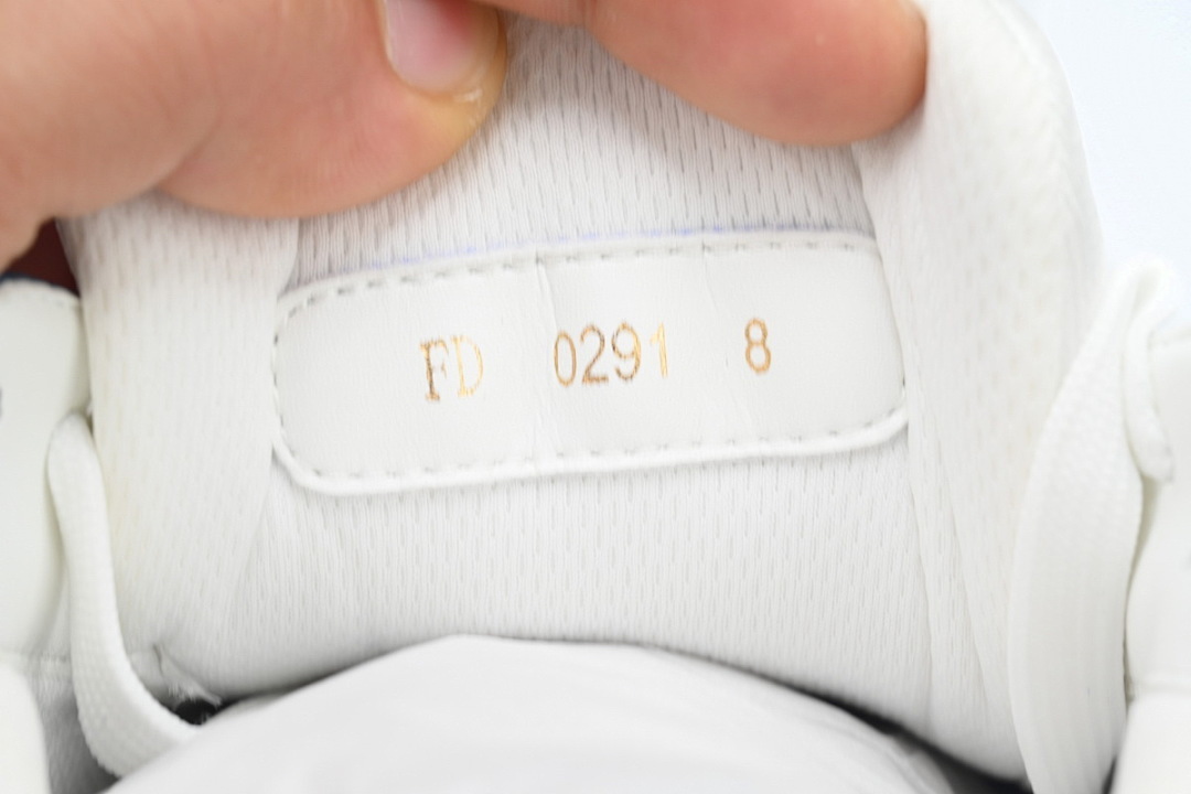 FC God Batch LOUIS VUITTON Trainer Blue Denim Patchworke