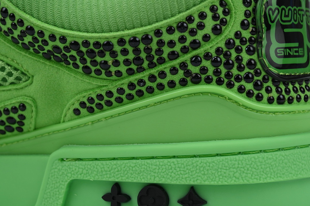 FC God Batch LOUIS VUITTON Skate Green Rhinestone