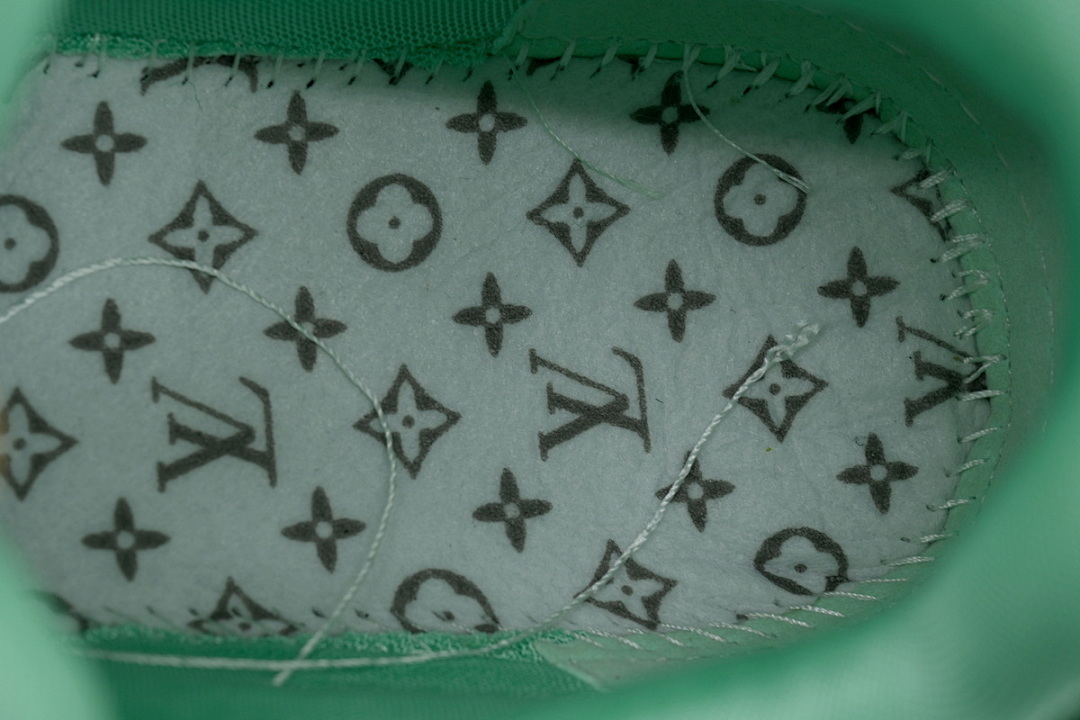 FC God Batch LOUIS VUITTON Skate Full Of Green