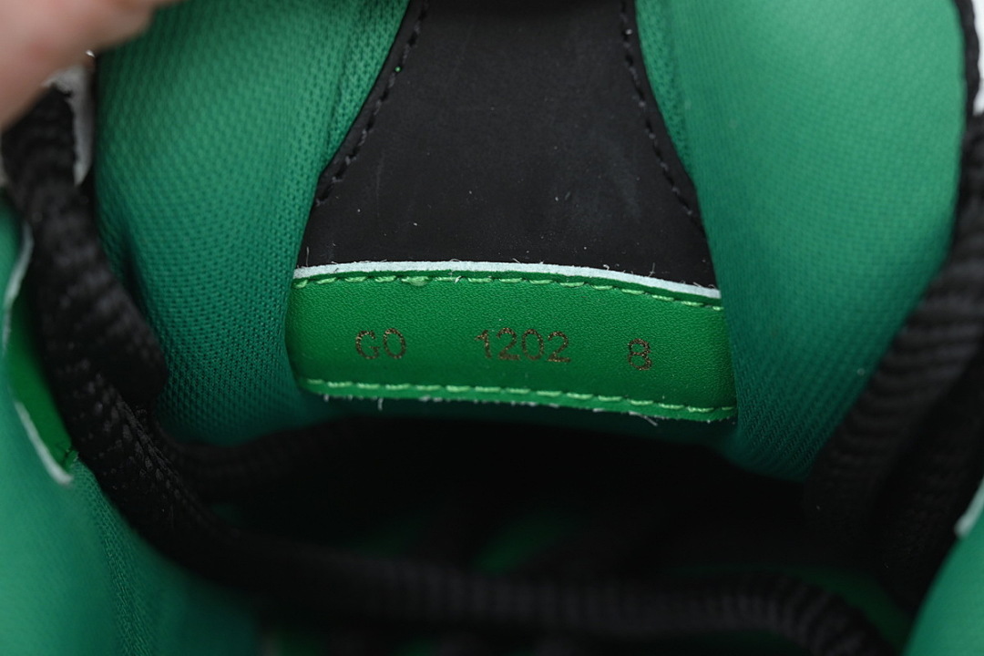 FC God Batch LOUIS VUITTON Skate Black Forest Green