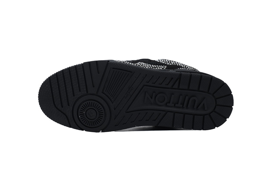 FC God Batch LOUIS VUITTON Skate Black Rhinestone