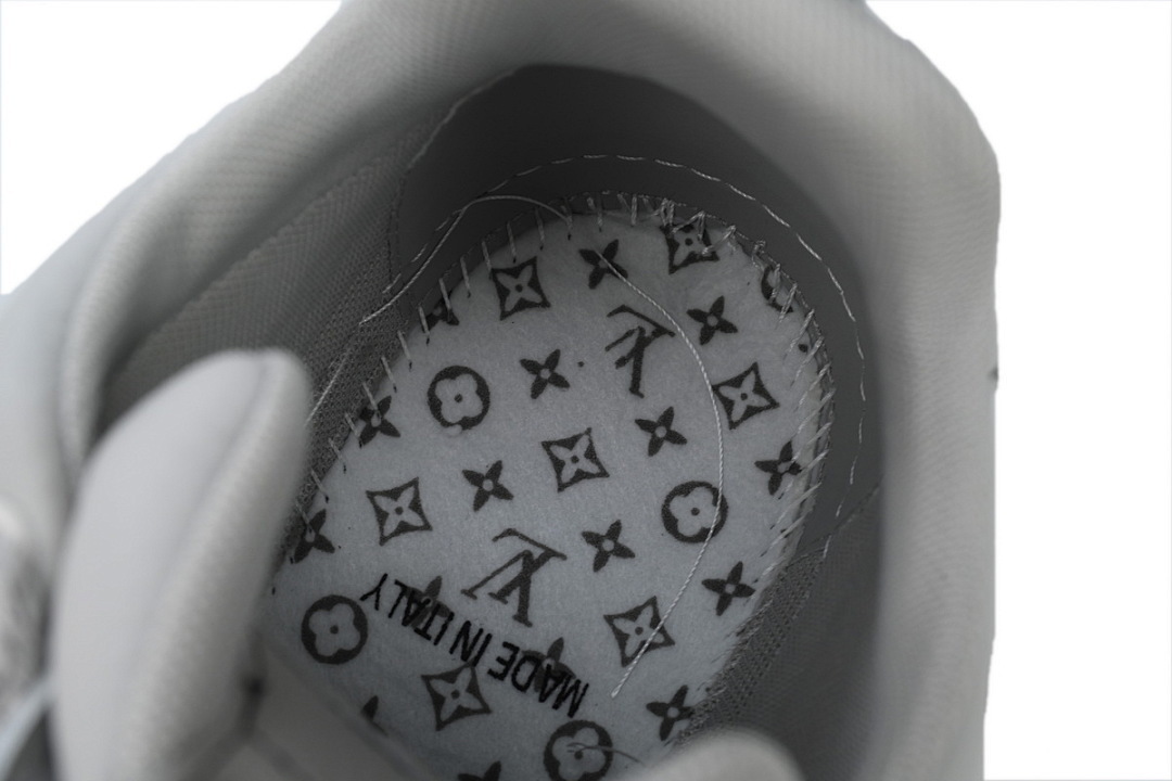 FC God Batch LOUIS VUITTON Skate Grey