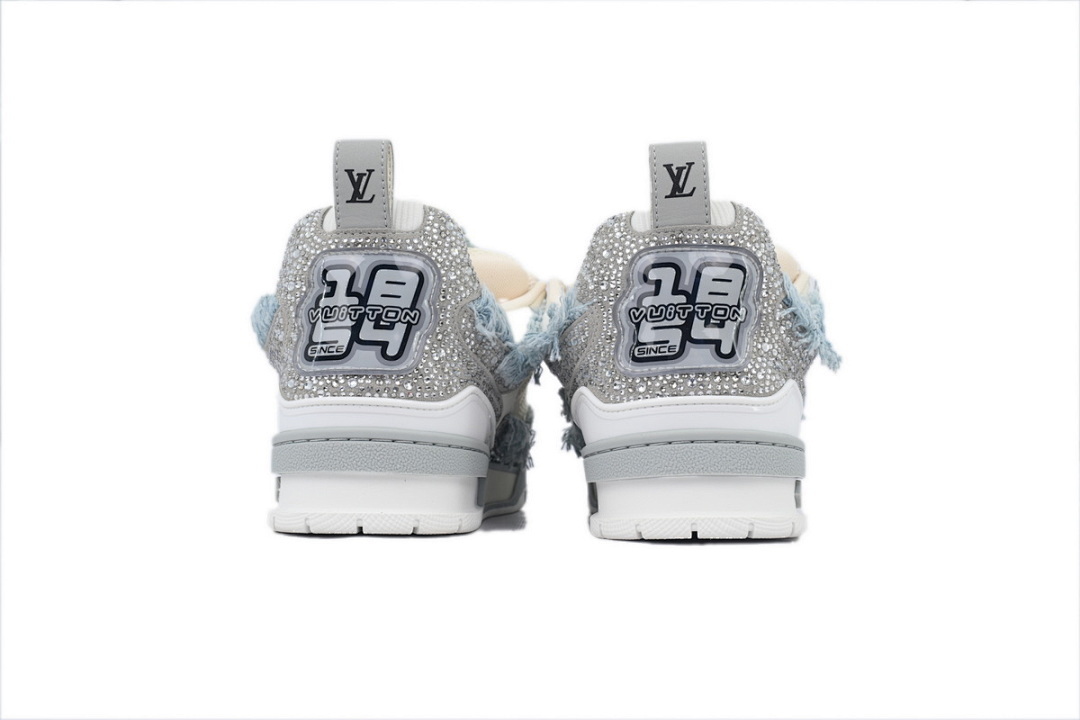 FC God Batch LOUIS VUITTON Skate Horse Hair Gray White Diamond