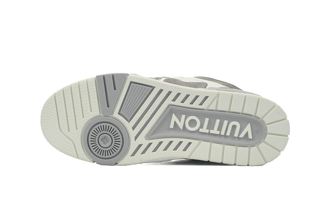 FC God Batch LOUIS VUITTON Skate White & Gray