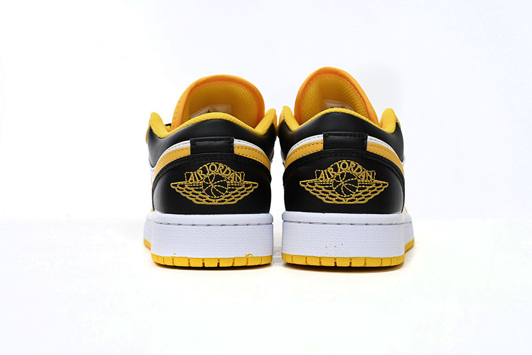  Air Jordan 1 Low “University Gold” 553560-701