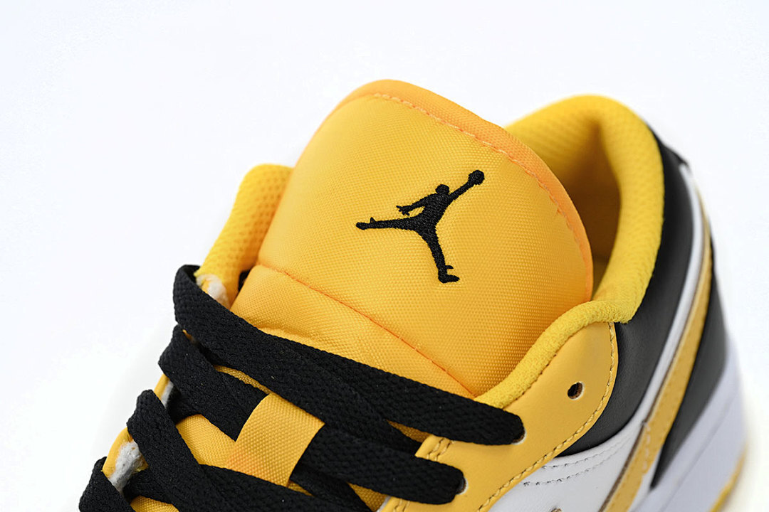  Air Jordan 1 Low “University Gold” 553560-701