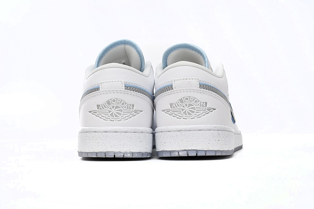  Air Jordan 1 Low “Dare To Fly”  FB1874-101