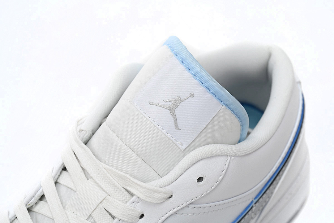  Air Jordan 1 Low “Dare To Fly”  FB1874-101