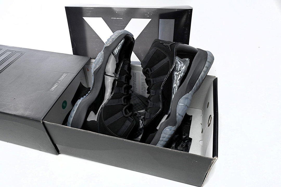 FC God Batch  Air Jordan 11 Retro Cap and Gown 378037-005