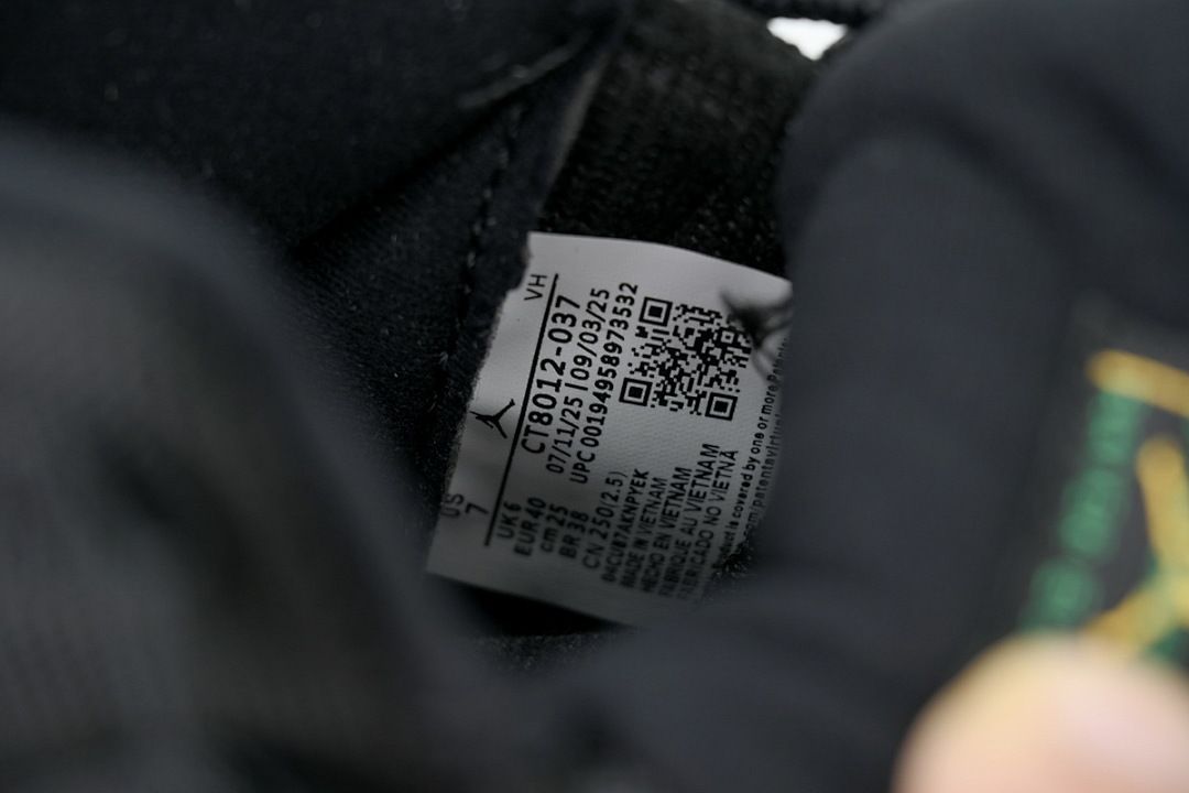 FC God Batch   Air Jordan 11 Retro Tropical CT8012-037