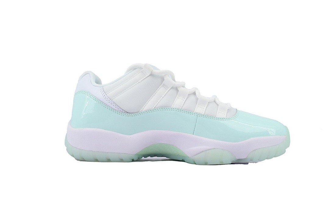  FC God Batch  Air Jordan 11 Retro Low 'Igloo' AH7860-103