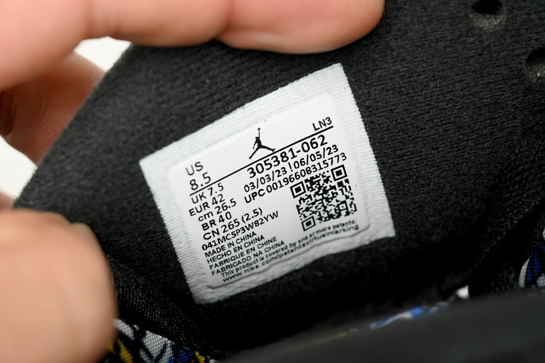 FC God Batch  Air jordan 8 "Playoffs"  305381-062