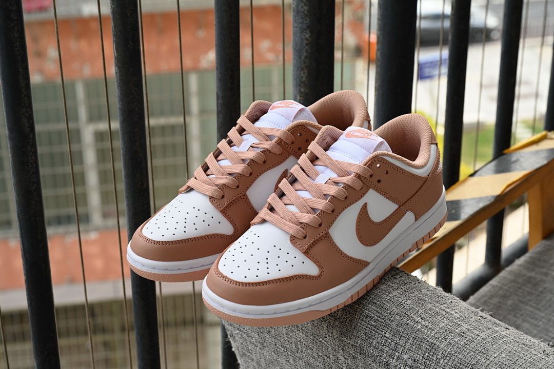FC God Batch Nike Wmns Dunk Low 'Rose Whisper'  D1503-118 