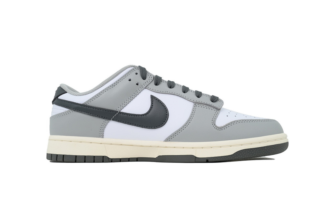 FC God Batch  Nike Wmns Dunk Low 'Light Smoke Grey' DD1503-117