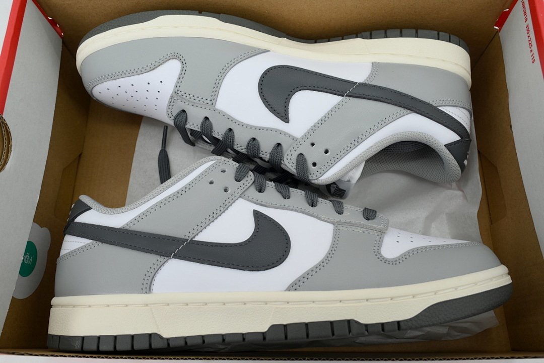 FC God Batch  Nike Wmns Dunk Low 'Light Smoke Grey' DD1503-117