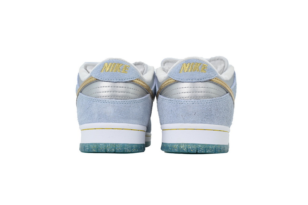 FC God Batch Sean Cliver x Nike Dunk Low SB 'Holiday Special'