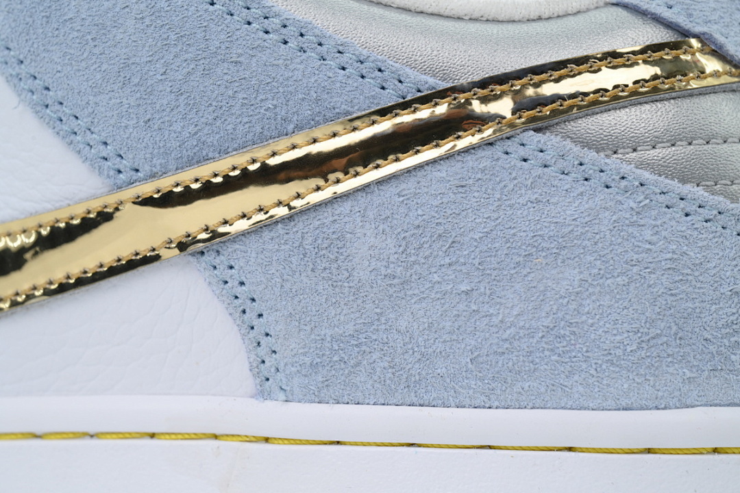 FC God Batch Sean Cliver x Nike Dunk Low SB 'Holiday Special'