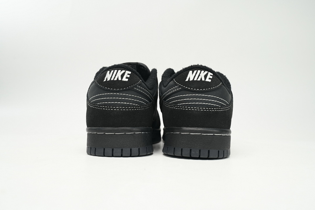 LJR  Nike Dunk Low All Black  FD7886-001