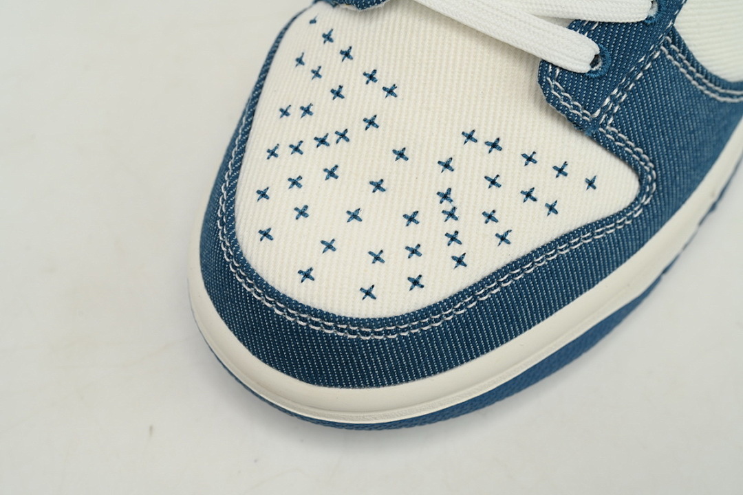  LJR  Nike Dunk Low Denim Blue D70834-101