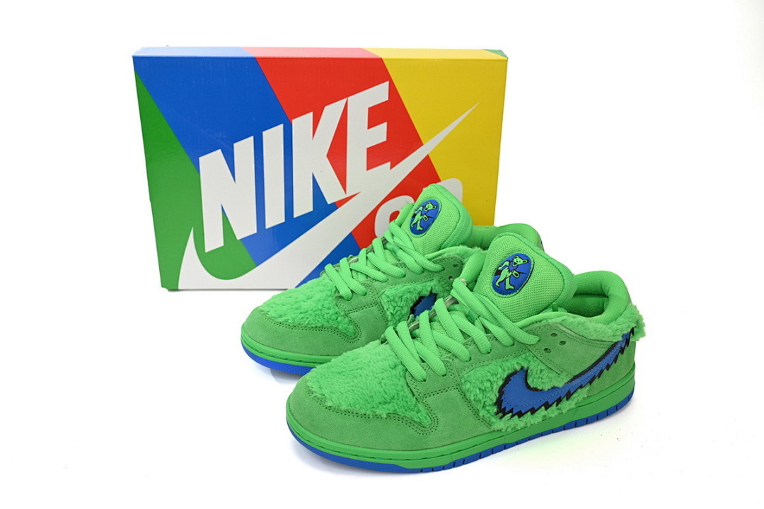 FC God Batch  Grateful Dead x Nike SB Dunk Low “Green Bear”  CJ5378-300