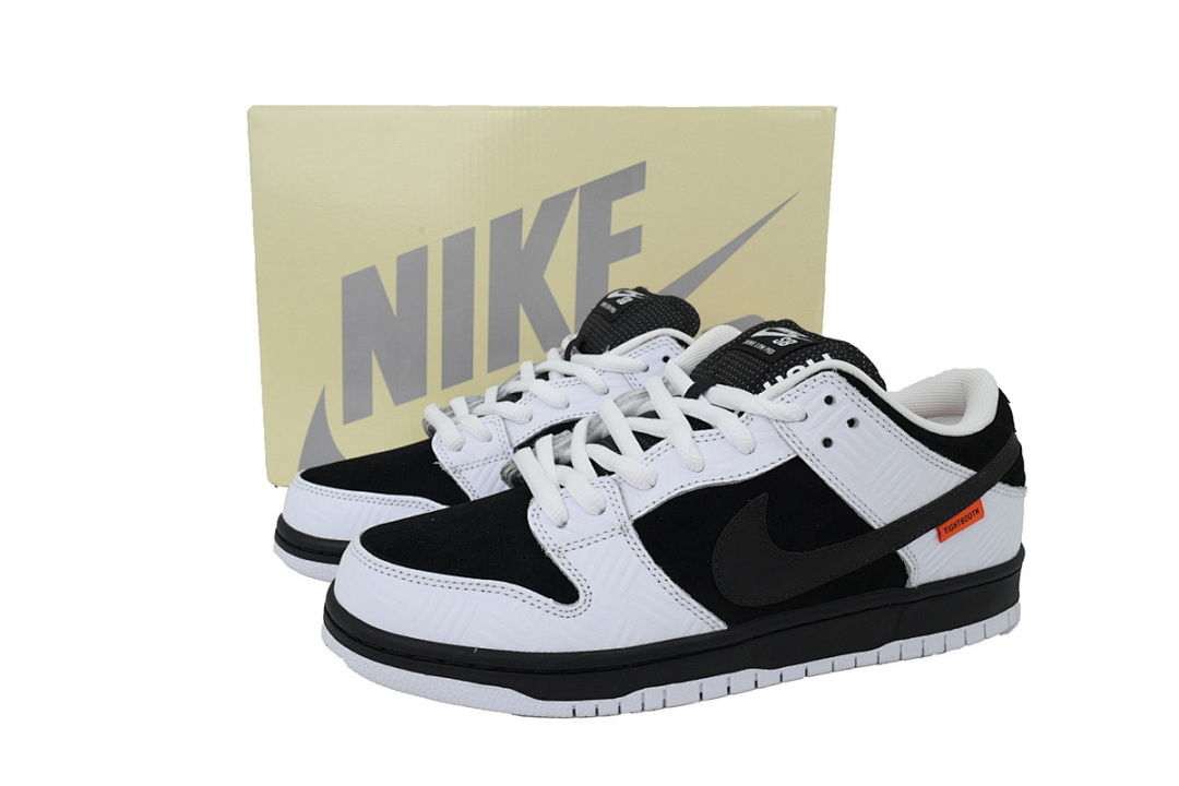  FC God Batch TIGHTBOOTH x Nike Dunk Low SB  FD2629-100 
