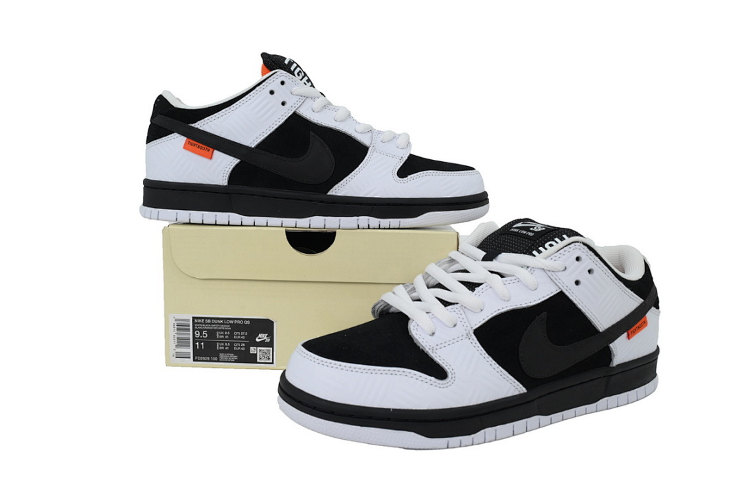  FC God Batch TIGHTBOOTH x Nike Dunk Low SB  FD2629-100 