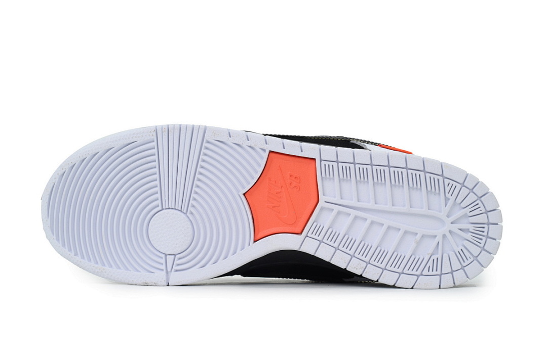  FC God Batch TIGHTBOOTH x Nike Dunk Low SB  FD2629-100 