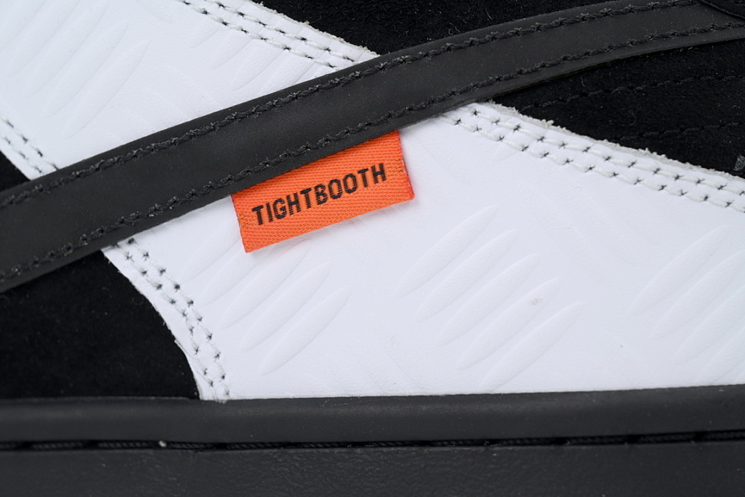  FC God Batch TIGHTBOOTH x Nike Dunk Low SB  FD2629-100 