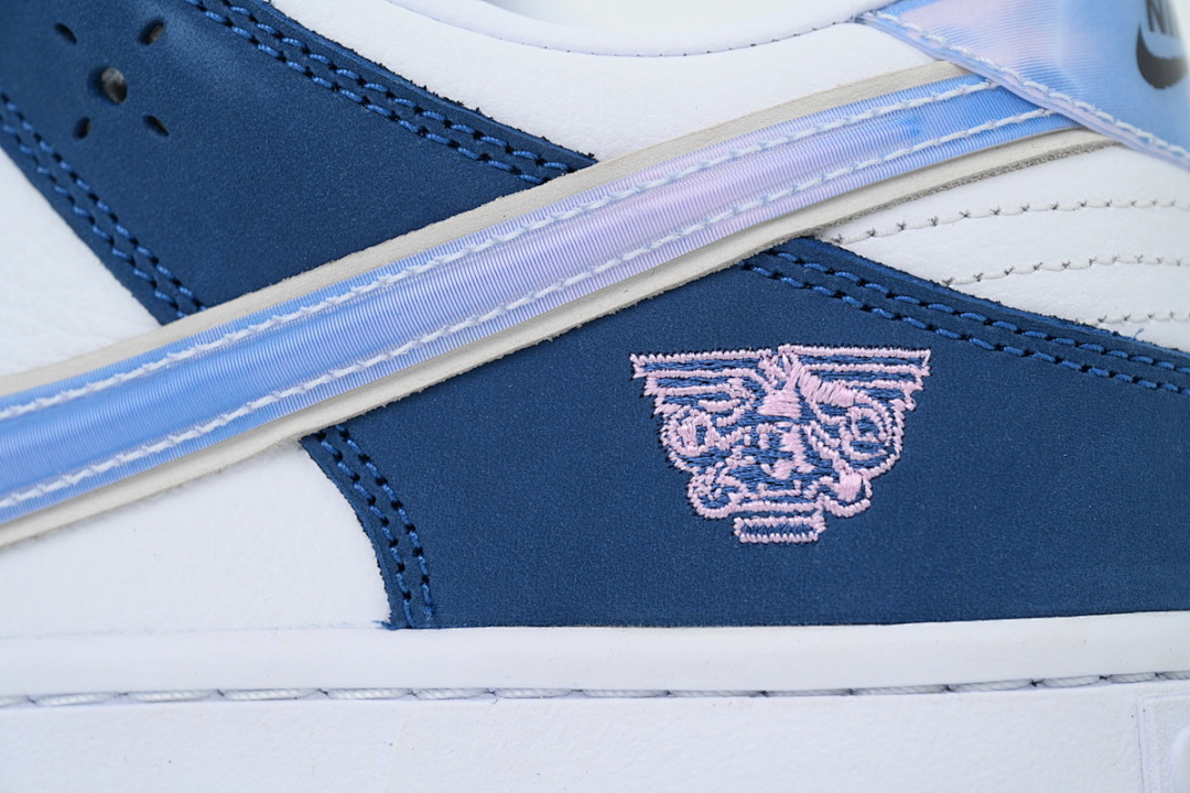 FC God Batch  Born x Raised x Nike SB Dunk Low Blue White FN7819-400 