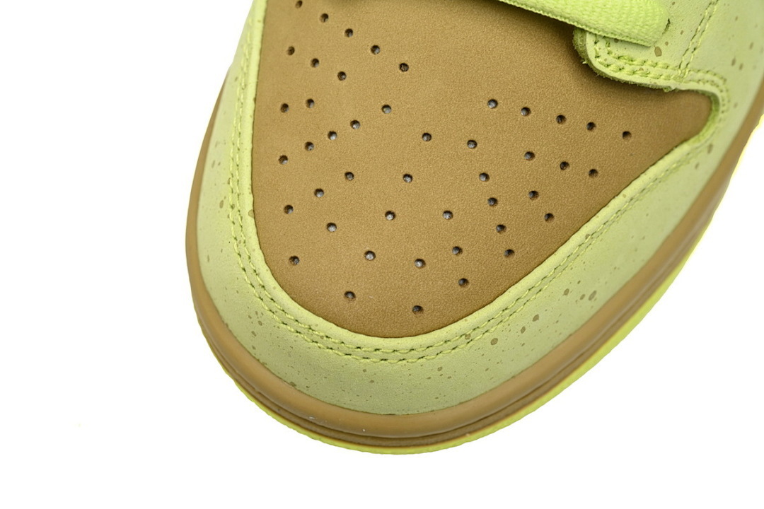 LJR CONCEPTS × Nike Dunk SB Fluorescent Yellow Lobster BV1310-566