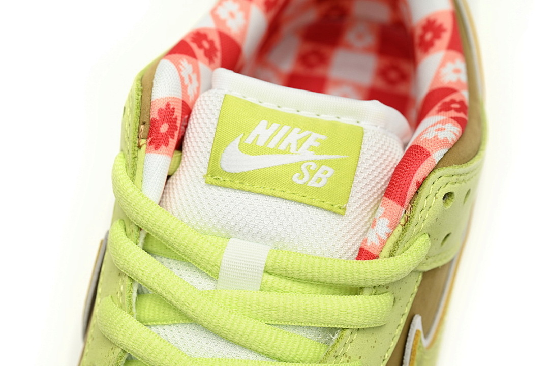 LJR CONCEPTS × Nike Dunk SB Fluorescent Yellow Lobster BV1310-566