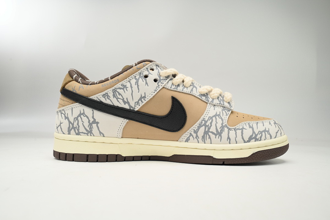 LJR  Nike Travis Scott X SB DunkGrey White Cashew Fruit CT5053-010 