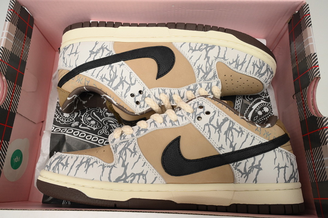 LJR  Nike Travis Scott X SB DunkGrey White Cashew Fruit CT5053-010 