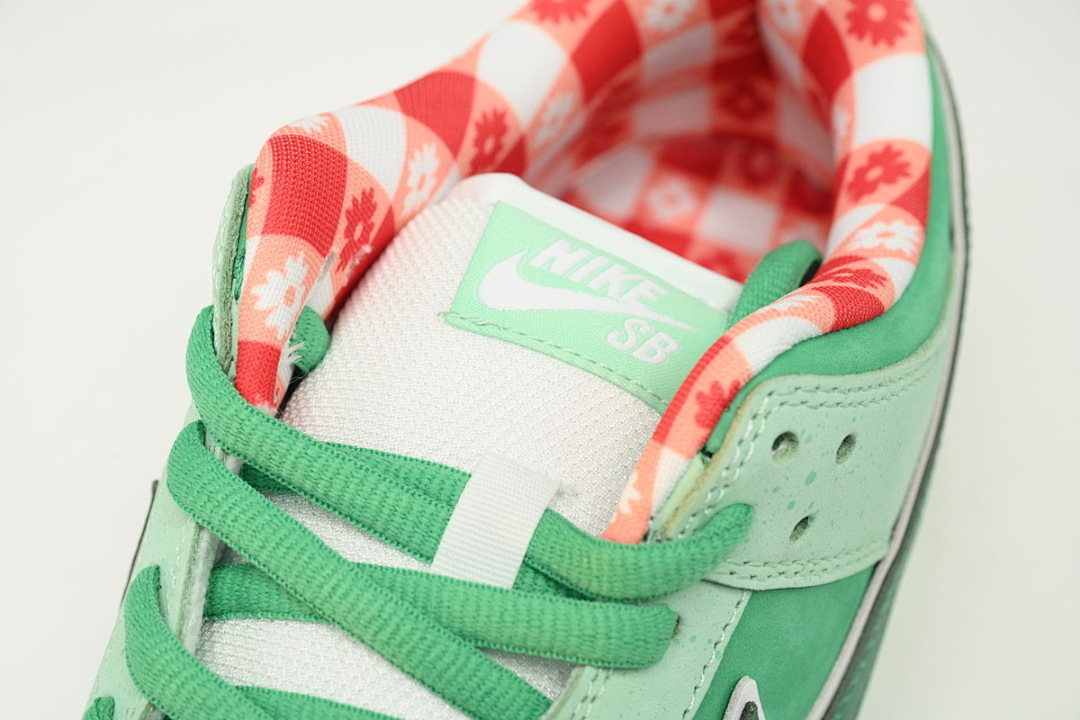 LJR CONCEPTS × Nike Dunk SB Seaweed Green Lobster BV1310-303
