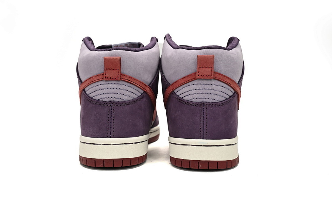  LJR  Nike Dunk SB High Daybreak Plum  313171-500