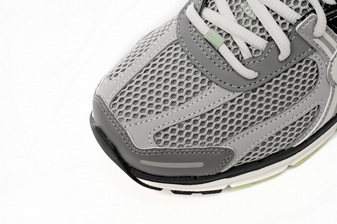 NikeAir Zoom Vomero 5 Ash  FB8825-001 