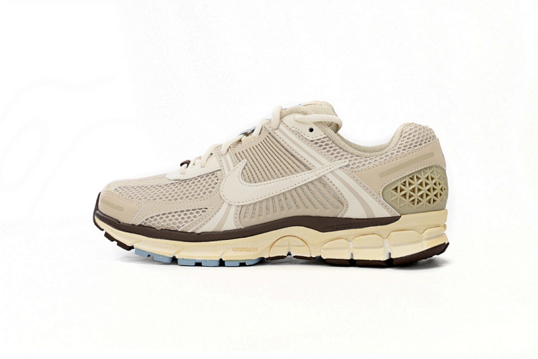  NikeAir Zoom Vomero 5 Beige  FB8825-111