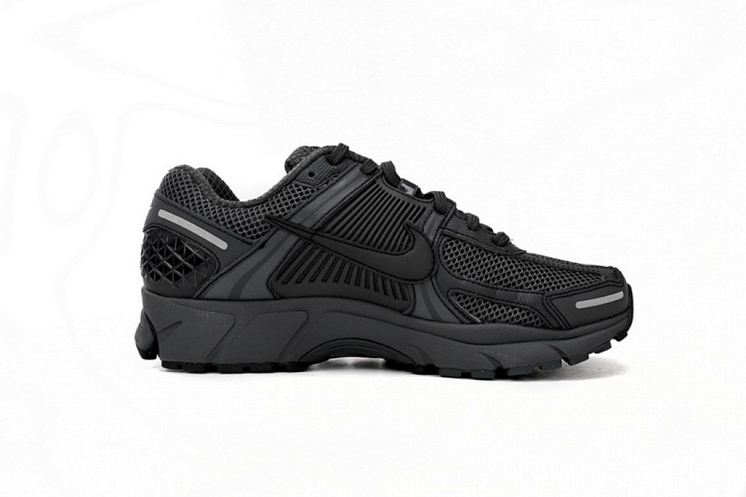 NikeAir Zoom Vomero 5 Black BV1358-002            