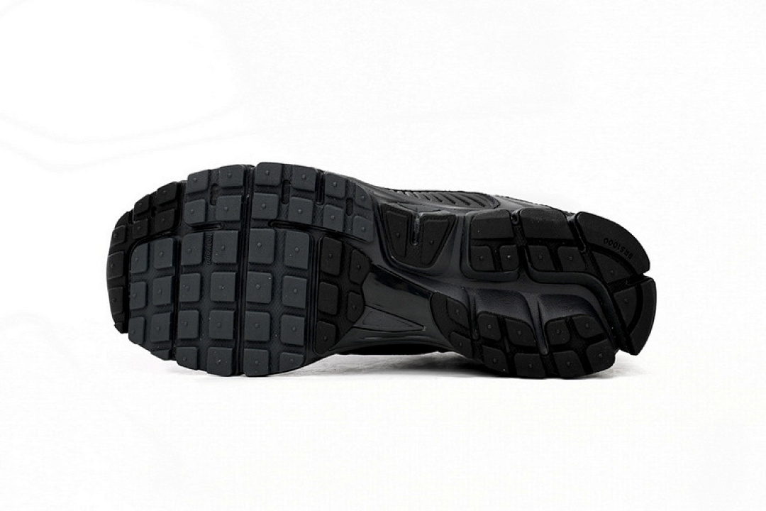 NikeAir Zoom Vomero 5 Black BV1358-002            