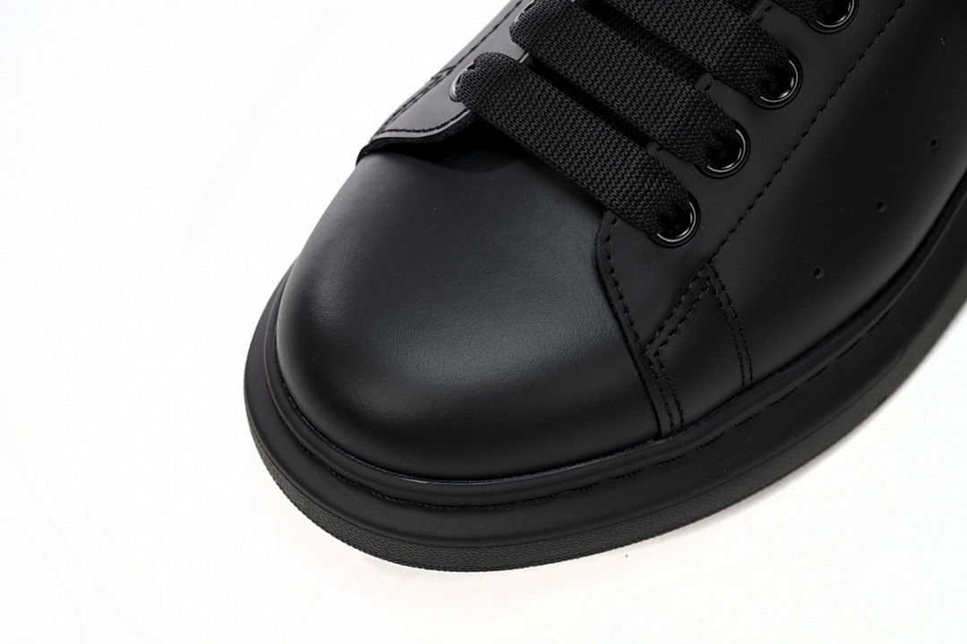 FC God Batch  Alexander McQueen Sneaker Black