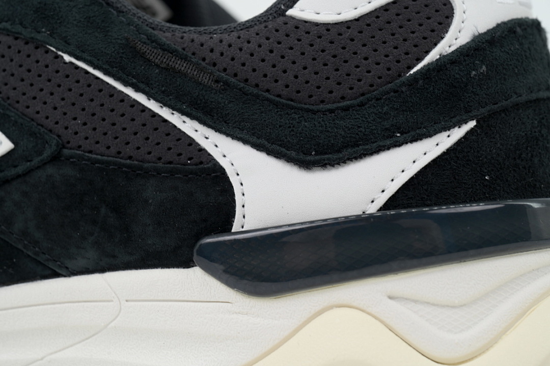 New Balance 9060 'Black White'  U9060AAA 