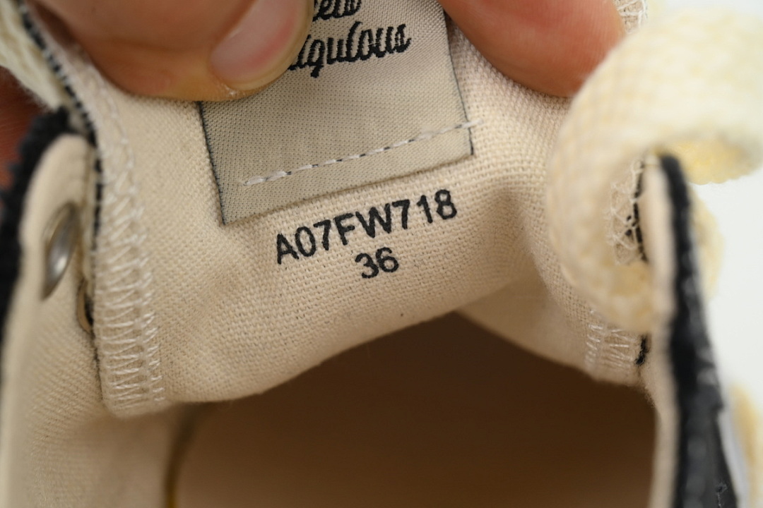 FC God Batch  MIHARA YASUHIRO Retro Black And White  NO.735