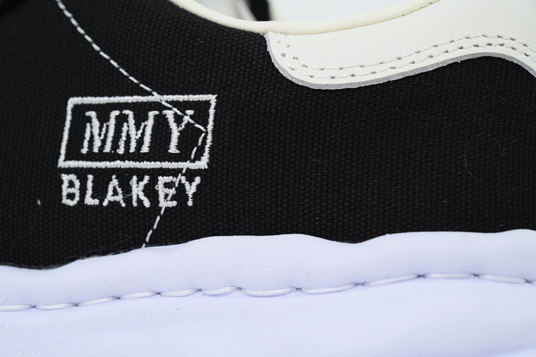 FC God Batch MIHARA YASUHIRO Black And White NO.605 