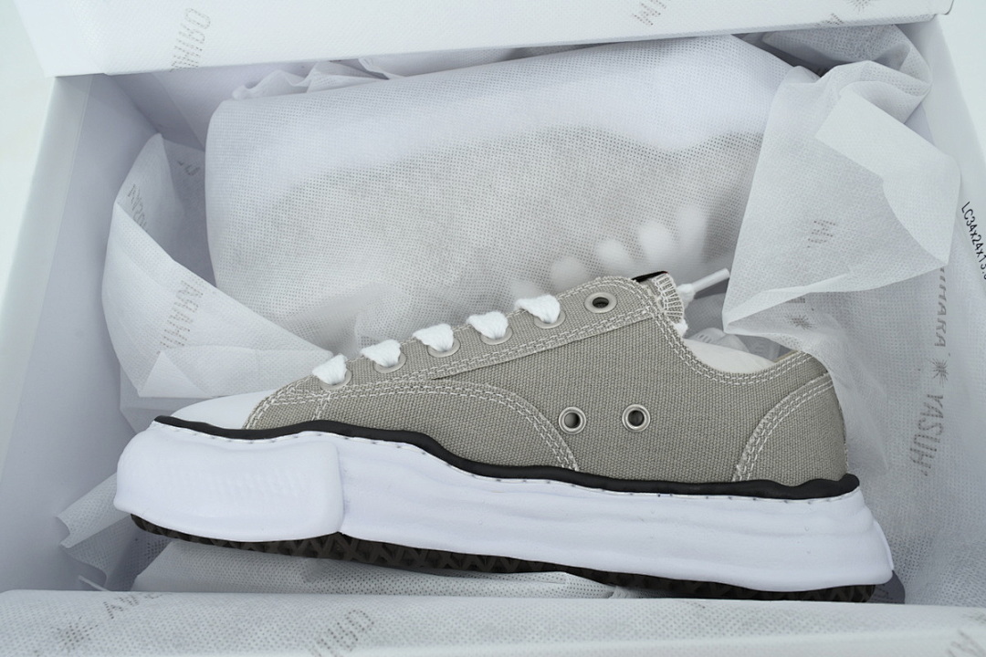 FC God Batch  MIHARA YASUHIRO Grey  NO.720