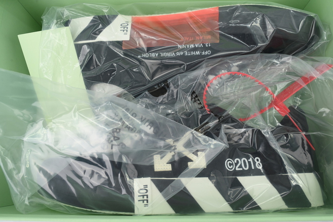 FC God Batch Off-White Vulc Low Top 'Black'  OMIA085E183 51001 1000 