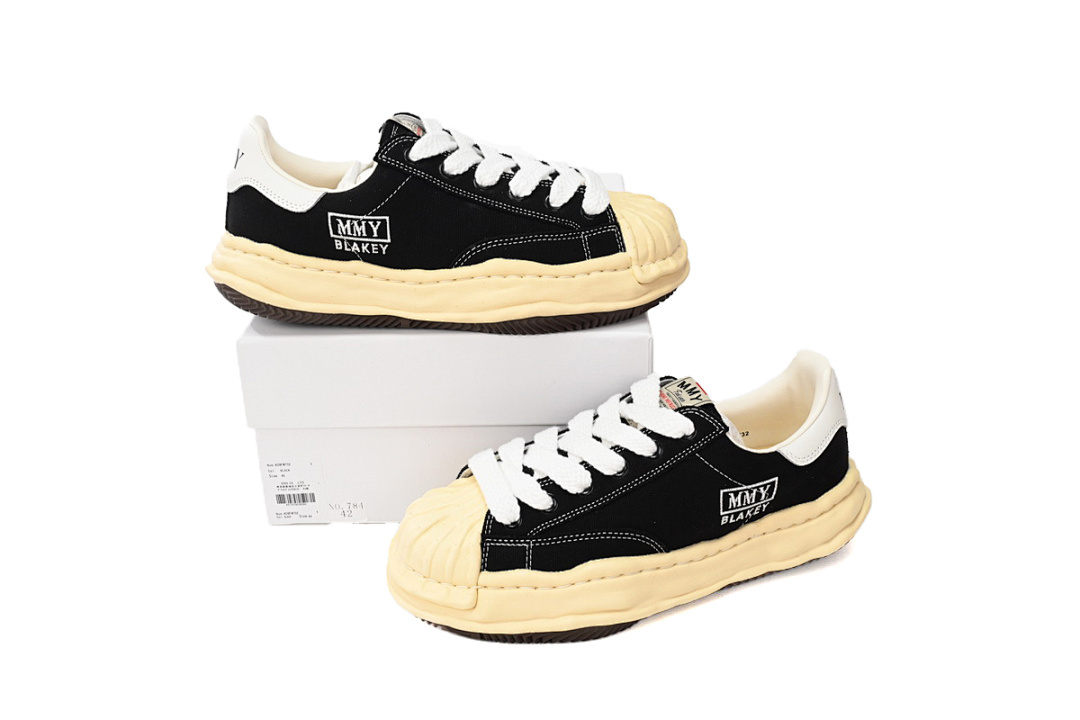 FC God Batch MIHARA YASUHIRO Black And White Characters  NO.784