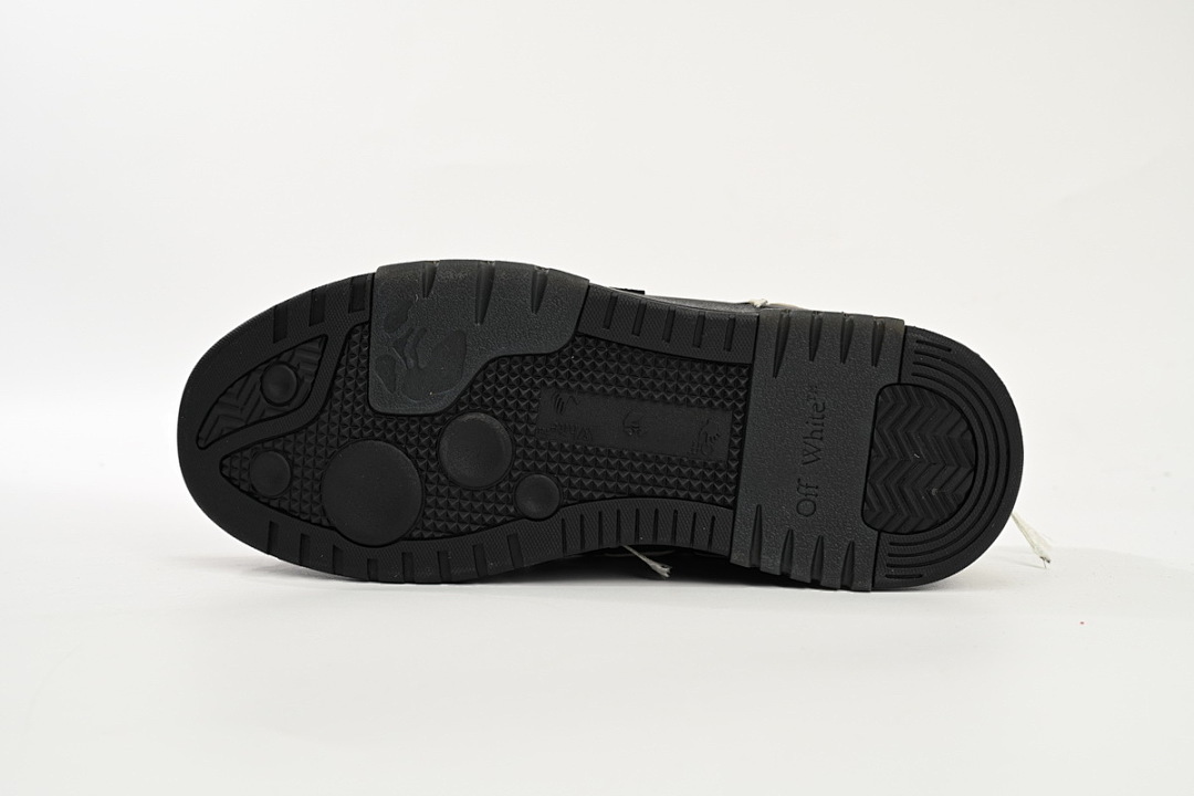 FC God Batch OFF-WHITE Out Of Black White Line OMIA189S 23LEA014 1010